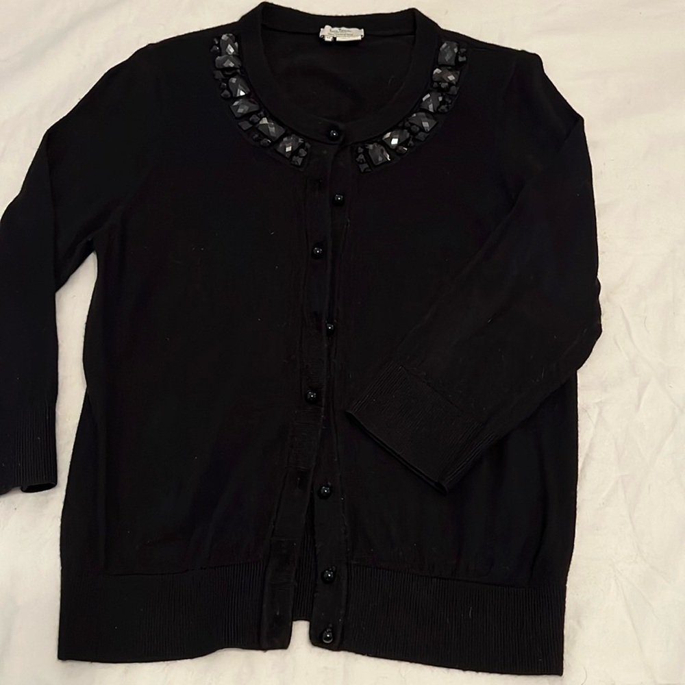 KATE SPADE bejeweled neck sweater. Pearl buttons. Black M.
